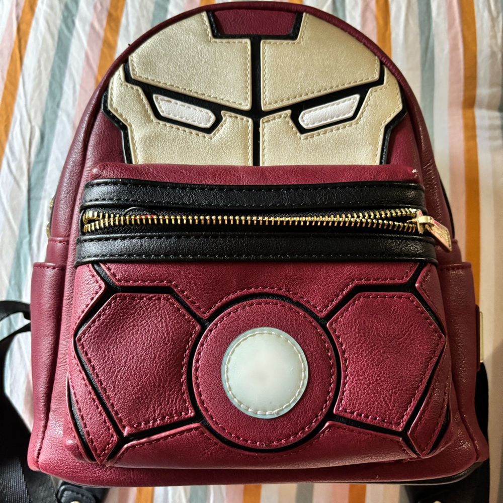 Used Light up Iron Man Loungefly ( does light up might need a new battery)